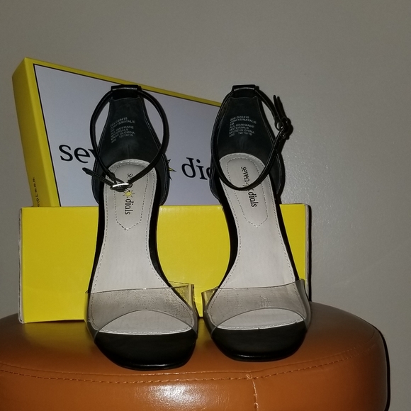 Seven Dails Shoes Women's Size 8 Black & clear Ankle Strap Heels - Picture 2 of 5